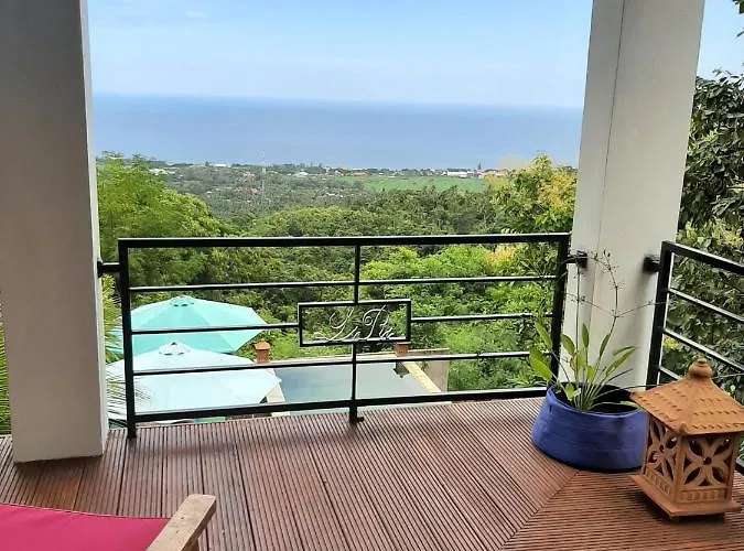 Liri - Ocean, Hills, Valley View Villa