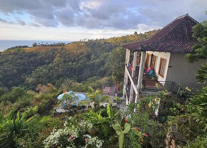 Liri - Ocean, Hills, Valley View Villa