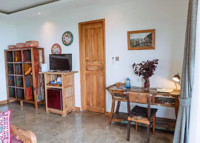 Villa Liri - Ocean, Hills, Valley View