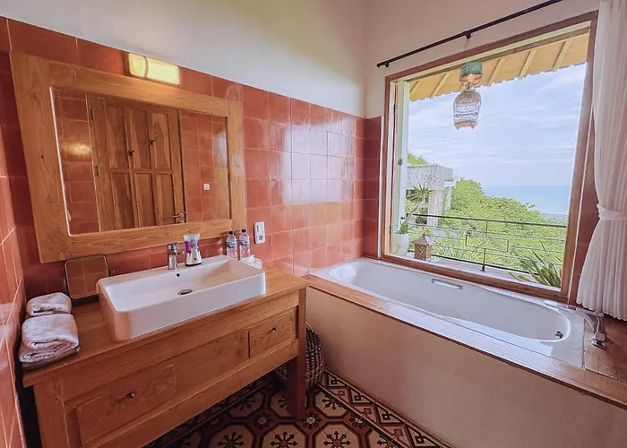 Villa Liri - Ocean, Hills, Valley View *