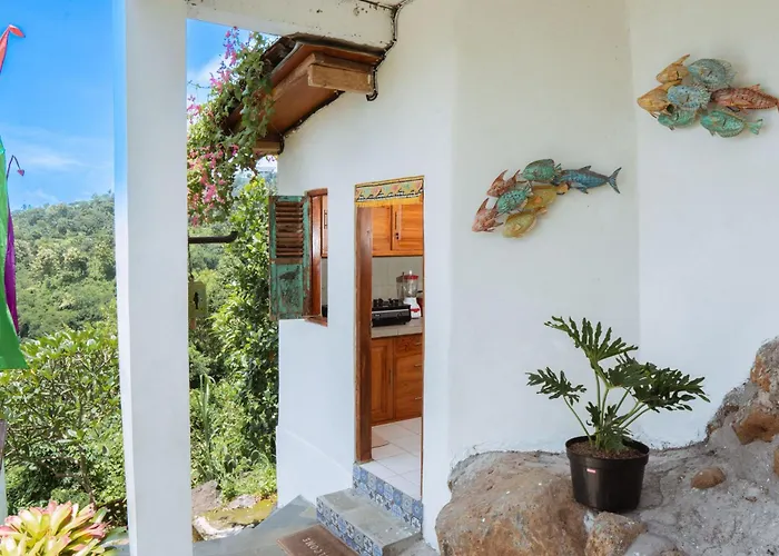 Liri - Ocean, Hills, Valley View *