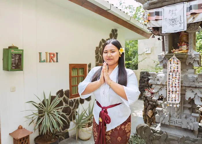 Liri - Ocean, Hills, Valley View * Lovina