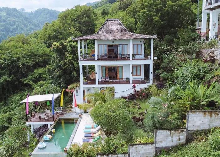 Villa Liri - Ocean, Hills, Valley View Lovina